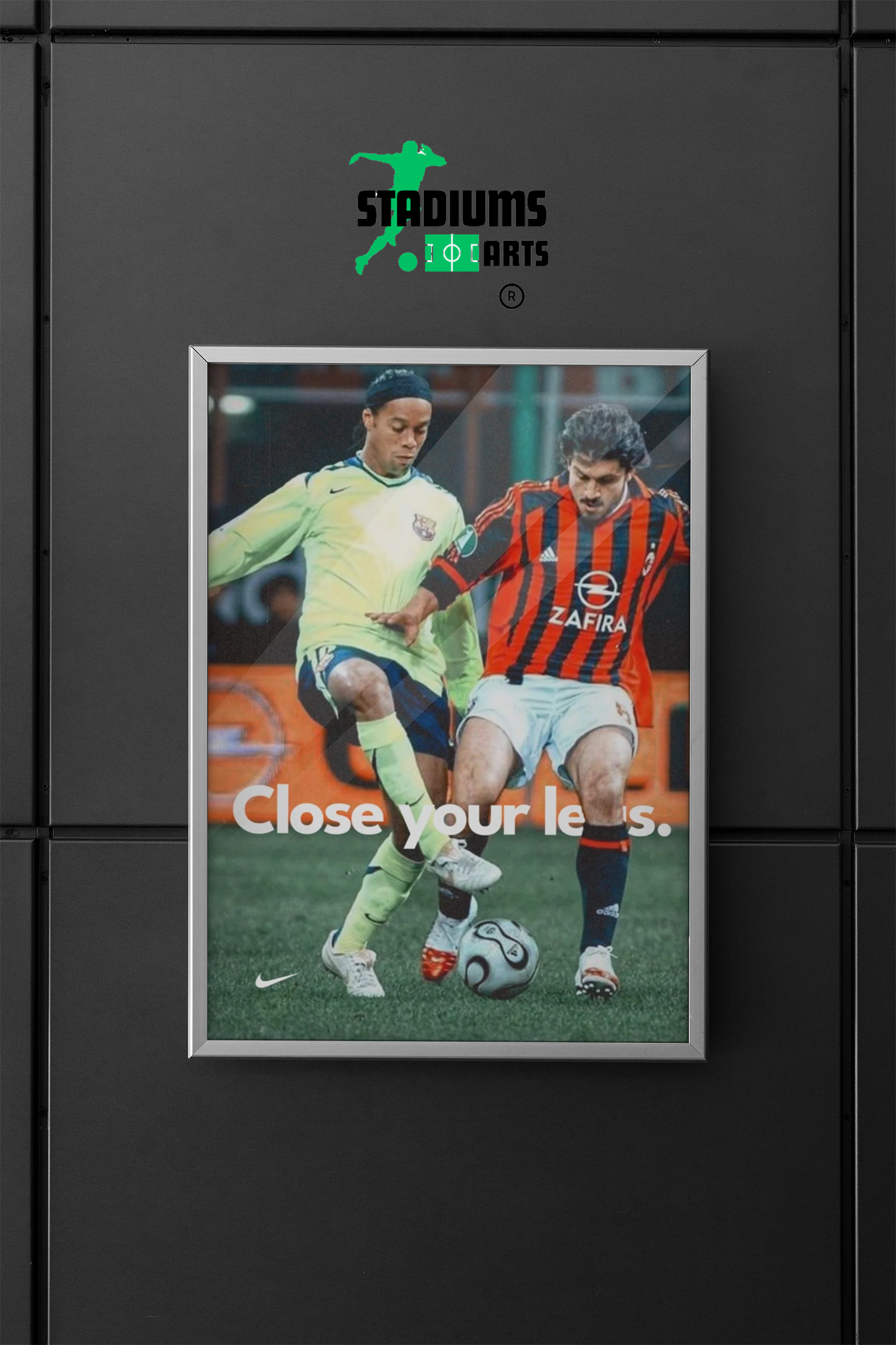 RONALDINHO - CLOSE YOUR LEGS.